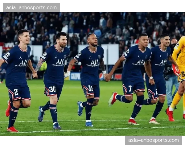 马赛极端球迷组织与警方发生冲突，法甲联盟宣布将召开紧急安全会议