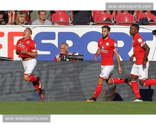 比赛结果：美因茨1-0小胜达姆施塔特，逃离降级区