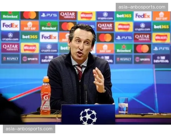 独家对话维拉中场道格拉斯·路易斯:谈埃梅里的影响与欧冠目标 独家对话维拉中场道格拉斯·路易斯:谈埃梅里的影响与欧冠目标